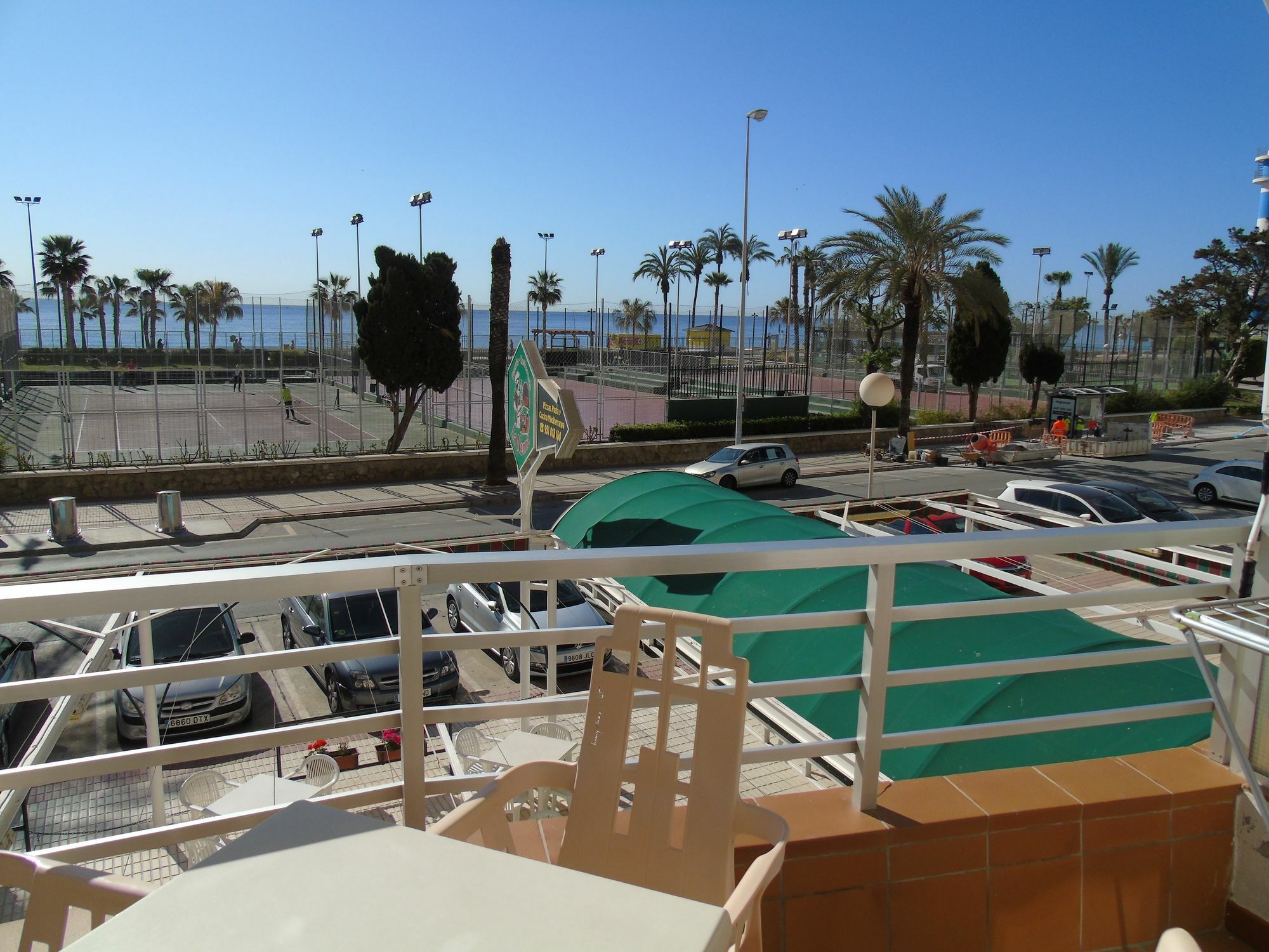 A&N Nevada 1 Apartman Torre del Mar Kültér fotó